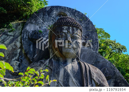 鋸山にある日本寺に鎮座する日本一の大仏様 鋸山にある日本寺に鎮座する日本一の大仏様 119791934