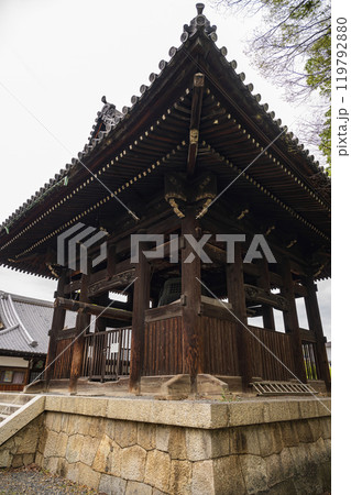 京都 方広寺 鐘楼 119792880