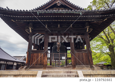 京都 方広寺 鐘楼 119792881