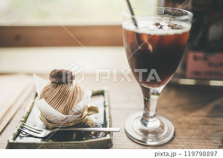 カフェとコーヒー カフェとコーヒー 119798897