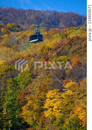 藻岩山ロープウェイの秋_9213 119808671