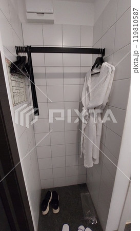 Wardrobe with tiles Wardrobe with tiles 119810587