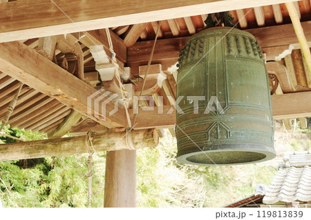 お寺の鐘 お寺の鐘 119813839