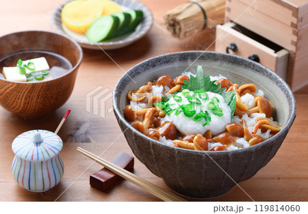 なめこ丼 ( なめこととろろのネバネバ丼 ) なめこ丼 ( なめこととろろのネバネバ丼 ) 119814060