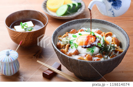 なめこ丼 （ なめこととろろのネバネバ丼 ） 119814074