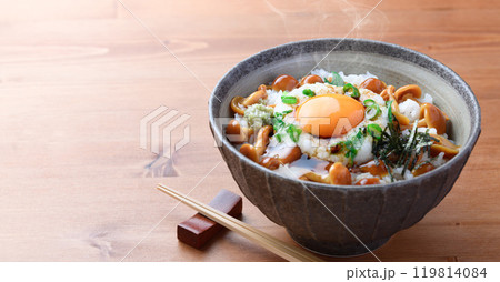 なめこ丼 （ なめこととろろのネバネバ丼 ） 119814084