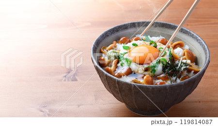 なめこ丼 ( なめこととろろのネバネバ丼 ) なめこ丼 ( なめこととろろのネバネバ丼 ) 119814087
