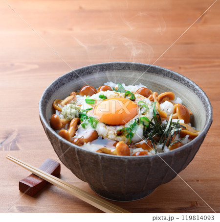 なめこ丼 （ なめこととろろのネバネバ丼 ） 119814093