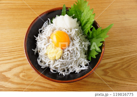釜揚げしらす丼 釜揚げしらす丼 119816775
