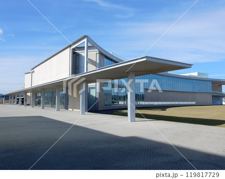 東日本大震災・原子力災害伝承館の全景 119817729