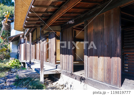 陽当たりの良い冬の縁側　世田谷代官屋敷 119819777
