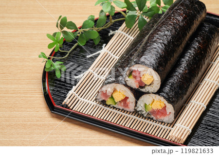 巻き寿司 119821633