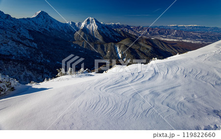 厳冬の八ヶ岳連峰・赤岩ノ頭から見る赤岳・阿弥陀岳と南アルプス・中央アルプス 厳冬の八ヶ岳連峰・赤岩ノ頭から見る赤岳・阿弥陀岳と南アルプス・中央アルプス 119822660
