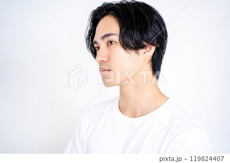 男性　ポートレート 119824407