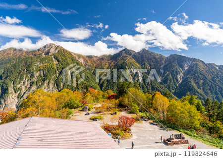 《富山県》紅葉の立山黒部アルペンルート・黒部平庭園 119824646