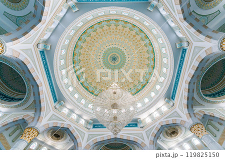 カザフスタンのアスタナにあるモスク、ハズレット スルタン モスク 119825150