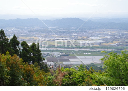 旅伏山山頂から眺めた出雲平野の景色 119826796