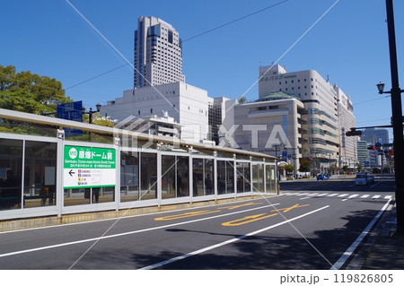 原爆ドーム前駅のホームの景色 119826805