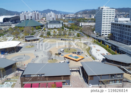 おりずるタワーから眺めたひろしまゲートパークの景色 おりずるタワーから眺めたひろしまゲートパークの景色 119826814