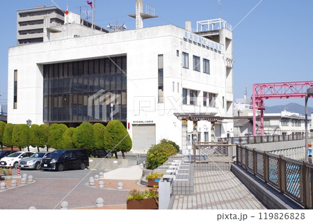 広島宇品水上消防署建物の景色 119826828