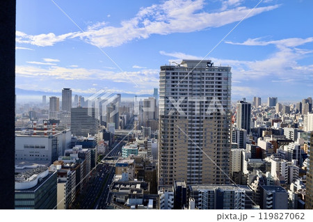 朝霧に浮かぶ大阪城、生駒山、大阪とならを隔てる、大阪城公園、大阪府庁、朝霧、いにしえの山々、大阪 朝霧に浮かぶ大阪城、生駒山、大阪とならを隔てる、大阪城公園、大阪府庁、朝霧、いにしえの山々、大阪 119827062
