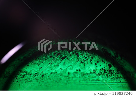 Green reflections, fluid abstraction, oil background, bright gradient 119827240