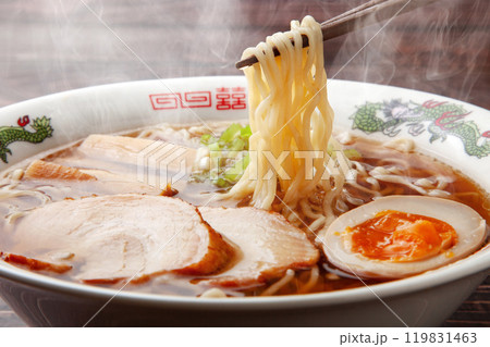 醤油ラーメン 119831463