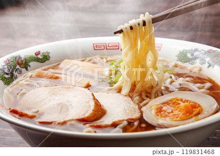 醤油ラーメン 醤油ラーメン 119831468