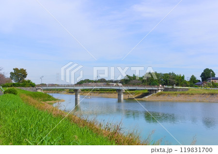 埼玉県幸手市権現堂川沿線の風景2024年10月 119831700