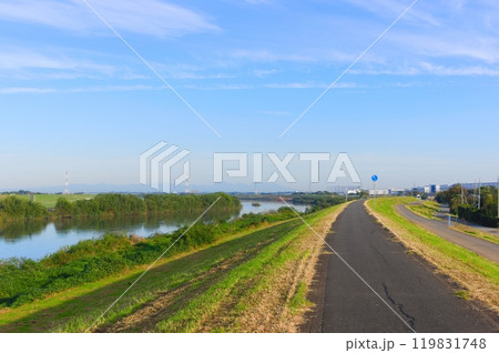 千葉県流山市江戸川サイクリングロード2024年10月 千葉県流山市江戸川サイクリングロード2024年10月 119831748