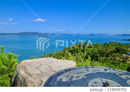 鍾秀峰・山頂展望台からの眺望（岡山県・倉敷市） 119836792