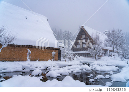 【世界遺産】豪雪の白川郷【岐阜県】 119843226