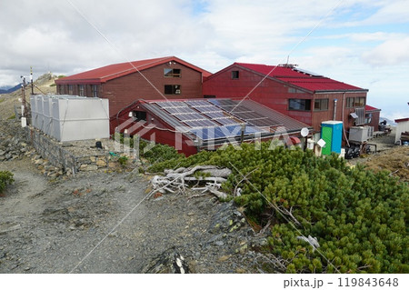 蝶ヶ岳山頂山小屋 蝶ヶ岳山頂山小屋 119843648
