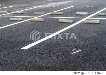 月極駐車場 119843823