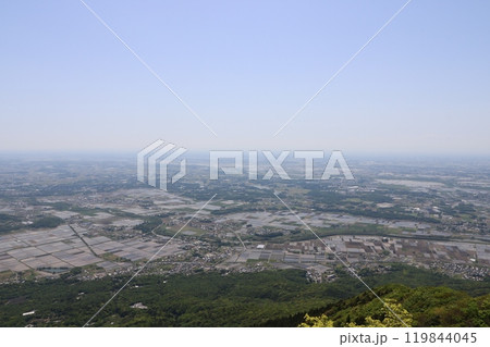 2024年5月の茨城県の筑波山の男体山山頂からの景色 119844045