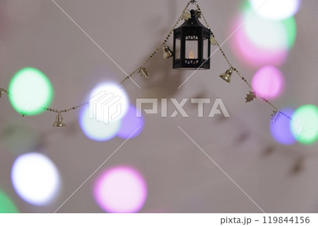 ランタンでクリスマスイメージ 119844156