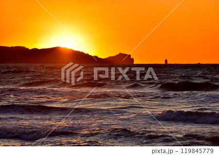 神威岬夕景 119845779