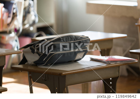 metal desk japanese classroom metal desk japanese classroom 119849642