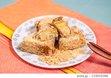 さつまいもの甘煮　きなこがけ 119850366