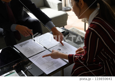 ポートレイト 119850641