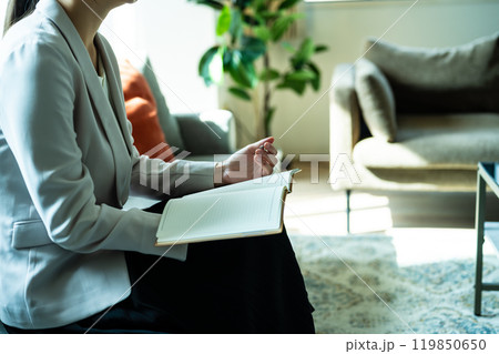 ポートレイト 119850650