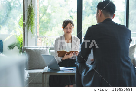 ポートレイト 119850681