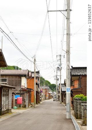 出雲崎 妻入りの街並み(新潟県) 出雲崎 妻入りの街並み(新潟県) 119852637