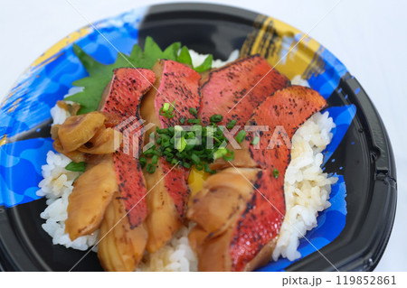 【海鮮丼】銚子つりきんめ煮炙り丼 119852861