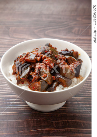 麻婆茄子丼 119856670