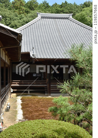 随心院門跡　本堂と庭園(京都市山科区) 119857668