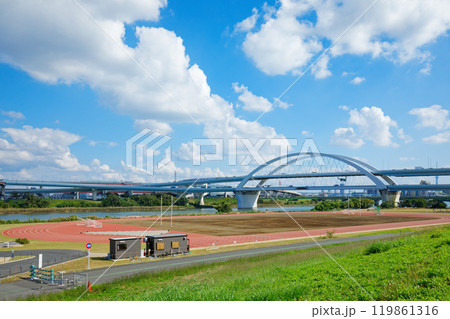 400メートルトラックと江北ジャンクション 五色桜大橋 400メートルトラックと江北ジャンクション 五色桜大橋 119861316