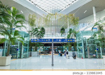 韓国 仁川国際空港 到着ロビー 韓国 仁川国際空港 到着ロビー 119861845