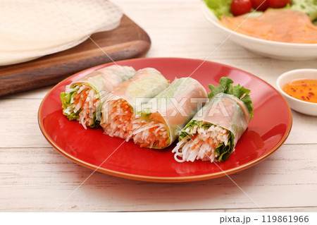 生春巻き 119861966