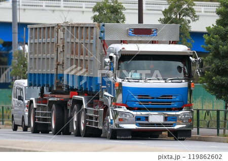 ダブル連結トラック　イメージ 119862602